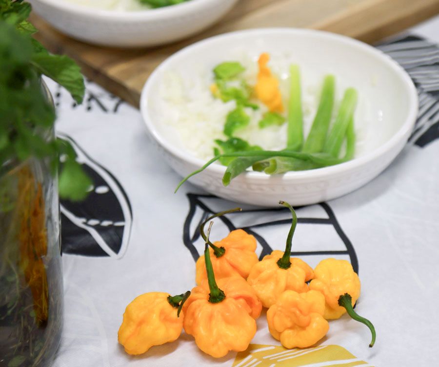 Proceso de preparación de Arroz con guisantes jamaiquino